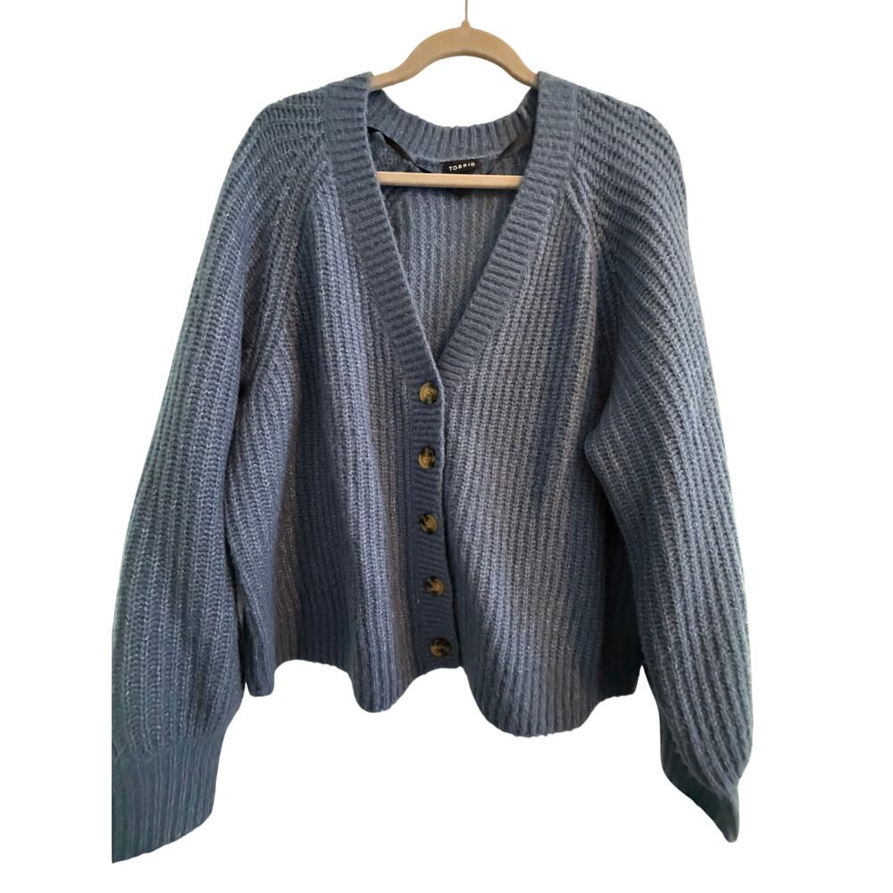 EUC torrid sweater